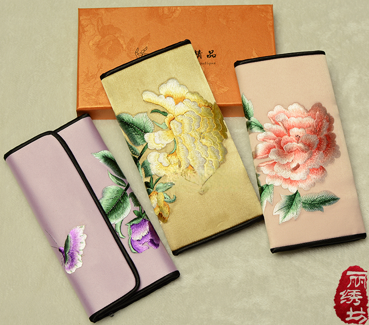 專業定制加工企業銘牌工藝品刺繡