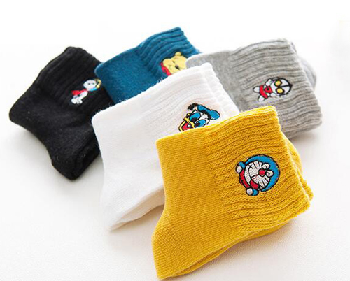 電腦繡花刺繡元素服飾成為孩子們的愛 電腦繡花刺繡元素服飾成為孩子們的愛