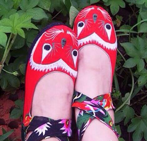 各種風(fēng)格手推繡繡花鞋 各種風(fēng)格手推繡繡花鞋