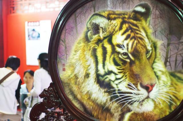 繡娘是怎么連成的?我的刺繡工藝該何去何從 繡娘是怎么連成的?我的刺繡工藝該何去何從