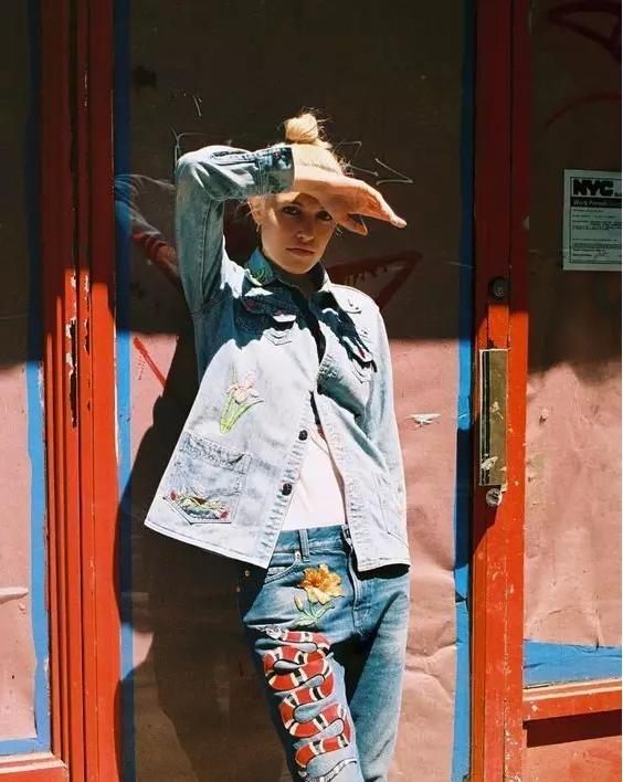 愛美的你怎么甘心穿著平淡來件刺繡看看吧 愛美的你怎么甘心穿著平淡來件刺繡看看吧