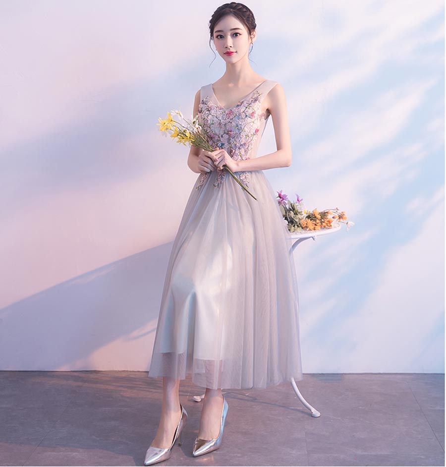 刺繡晚禮服讓女人更顯高貴奢華 刺繡晚禮服讓女人更顯高貴奢華