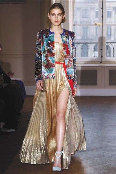 唯美刺繡猶如漫步詩意花園 唯美刺繡猶如漫步詩意花園