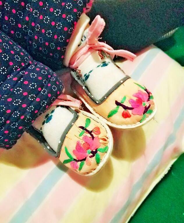 母親的繡花鞋 母親的繡花鞋