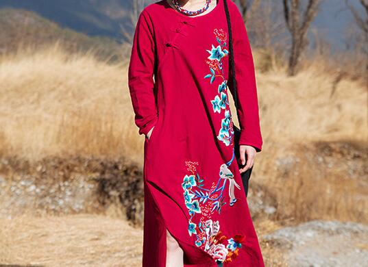 2018夏款連衣裙刺繡圓領寬松裙盤扣 2018夏款連衣裙刺繡圓領寬松裙盤扣