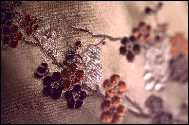 手推繡下一件華麗旗袍的秘密 手推繡下一件華麗旗袍的秘密