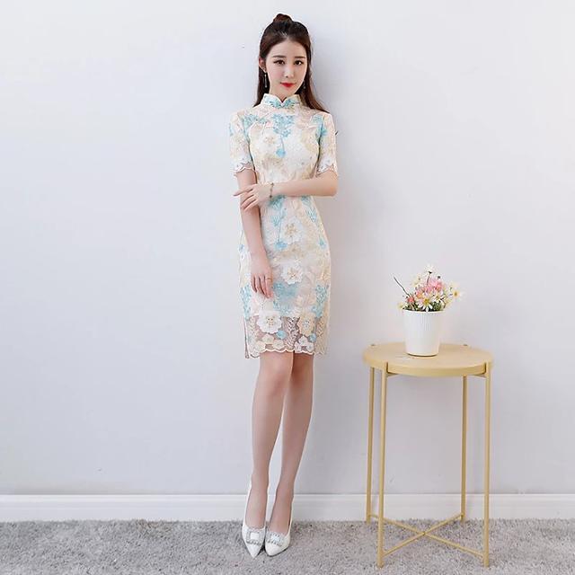 修身繡花旗袍更適合現代女性 修身繡花旗袍更適合現代女性