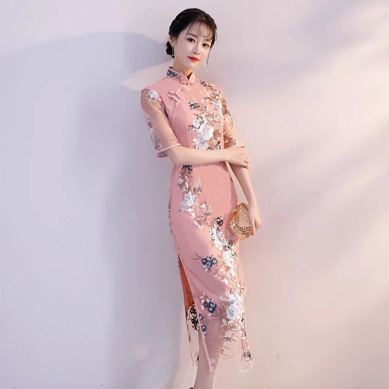 繡花旗袍裙,方寸之間心盡顯女人之美 繡花旗袍裙,方寸之間心盡顯女人之美